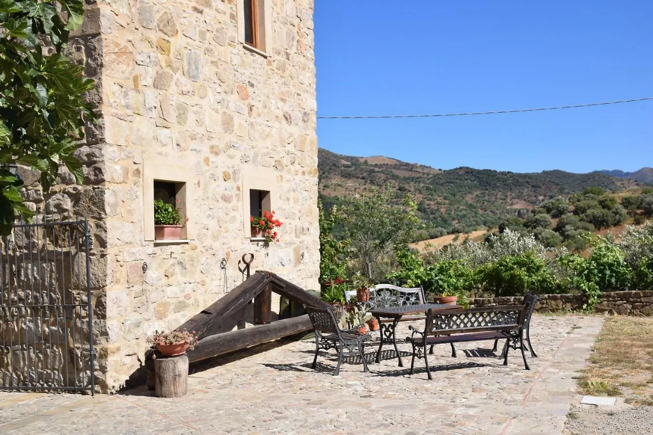 Séjour à la ferme Hôtel Casalvecchio Country House à Geraci Siculo Italie